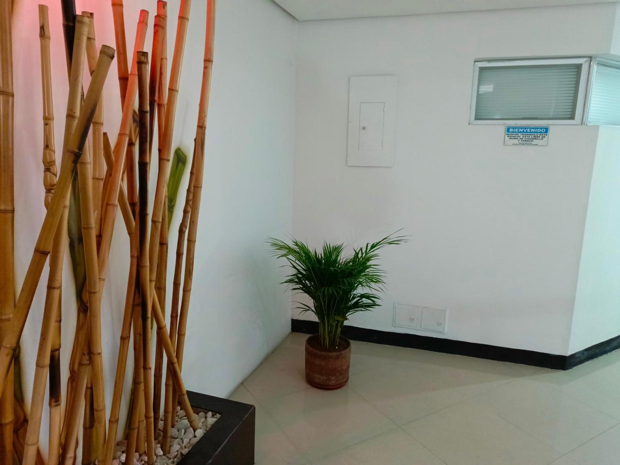 Hotel Spa Laureles Медельин Экстерьер фото