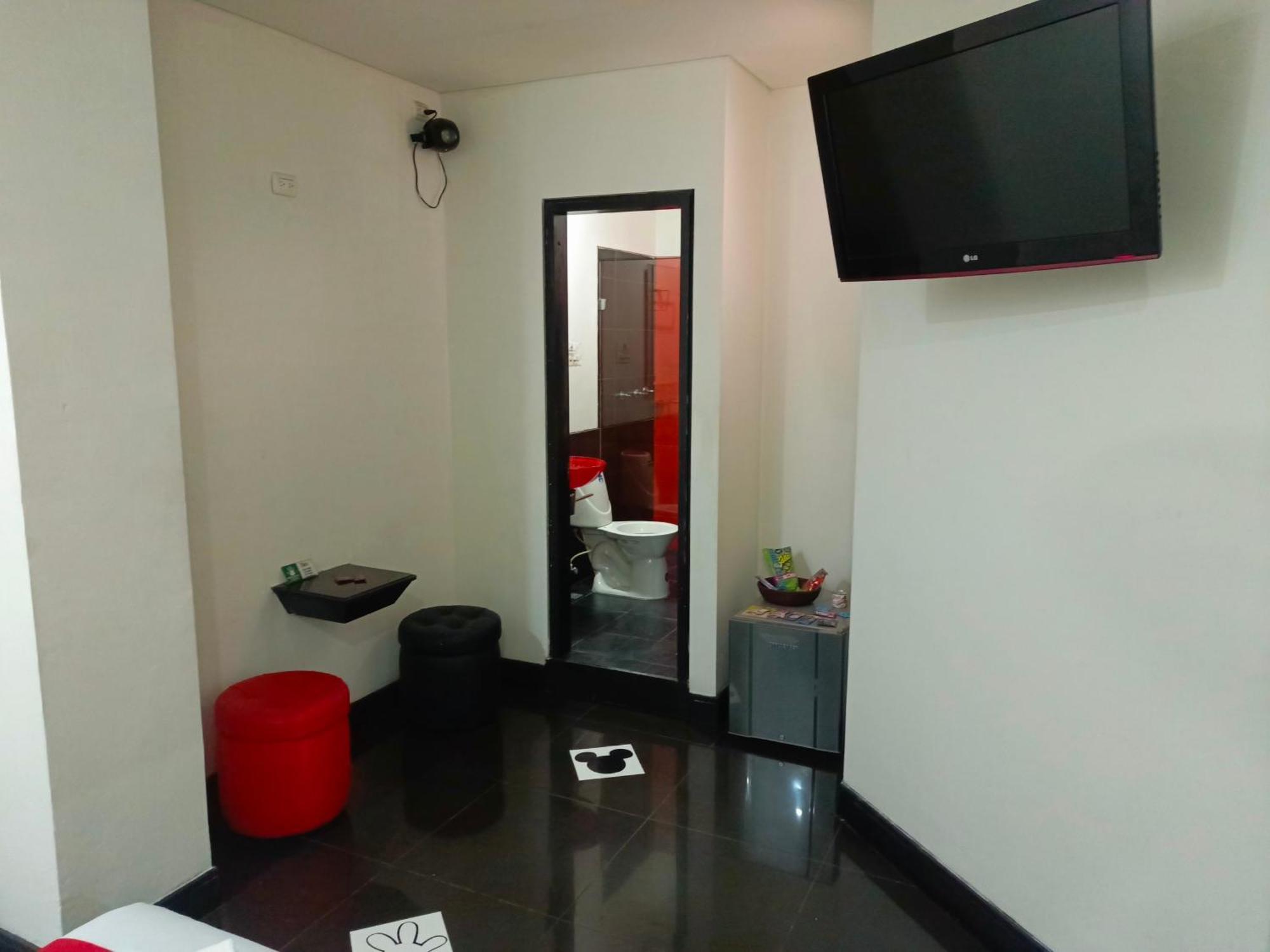Hotel Spa Laureles Медельин Экстерьер фото