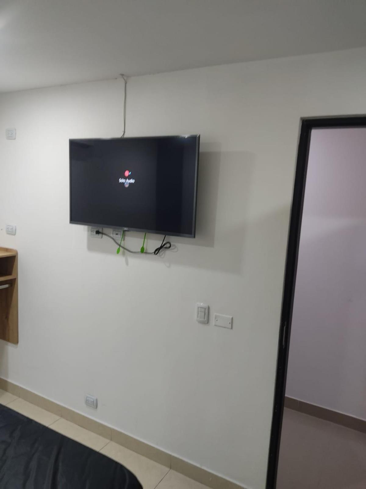 Hotel Spa Laureles Медельин Экстерьер фото