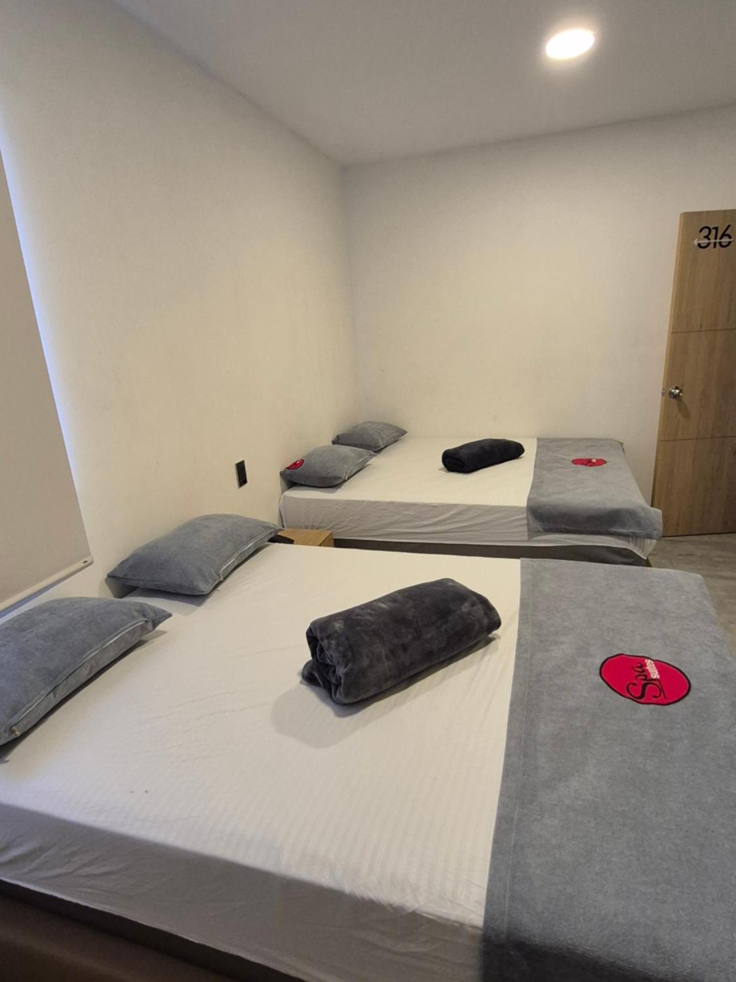 Hotel Spa Laureles Медельин Экстерьер фото